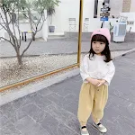 Camiseta segunda pele manga longa infantil unissex, para meninos e meninas. Confortável e quentinha, perfeita para usar por baixo da roupa. — foto 5