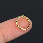Vrouwelijke oorbellen met fijne zirkonia-inleg, ideaal voor oorbot piercing, elegant en subtiel, voor een stralende look — foto 14