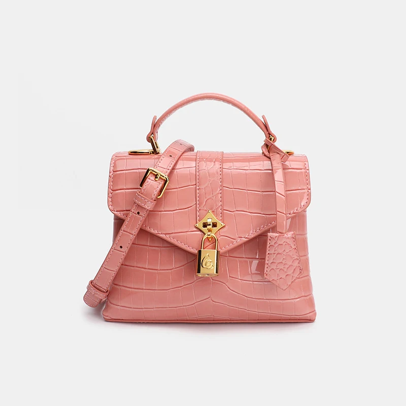 Bolsa Carteiro Feminina Couro Combina com Tudo Bolsa de Ombro Versátil e Elegante Ideal para Uso Diário e Ocasiões Especiais. — foto 3