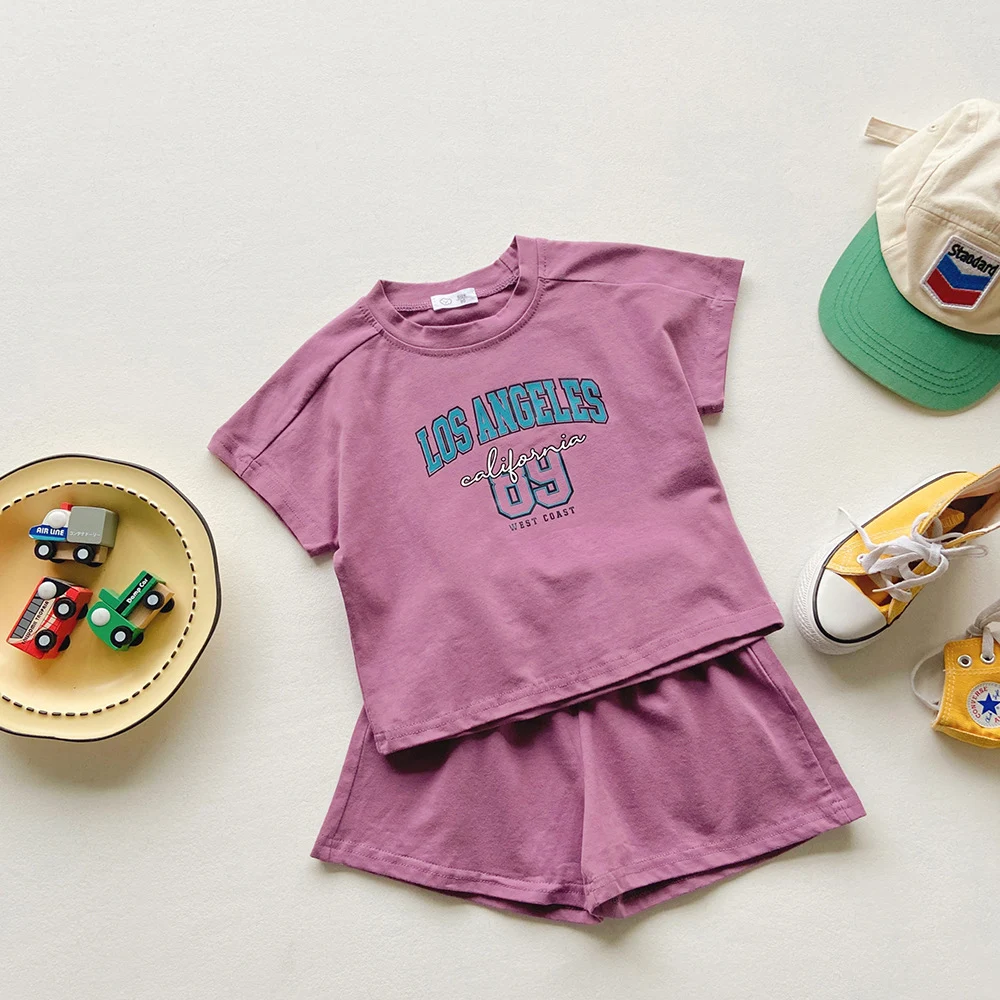 Title 20, Conjunto esportivo infantil com letras estampad...
