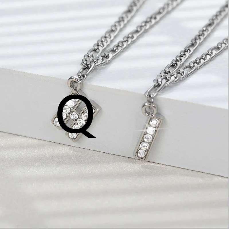 Tornozeleira de aço inoxidável com alfabeto inglês e zircônia, combinando com tudo. Um acessório elegante e durável que realça seu estilo diário, perfeito para qualquer ocasião. — foto 27
