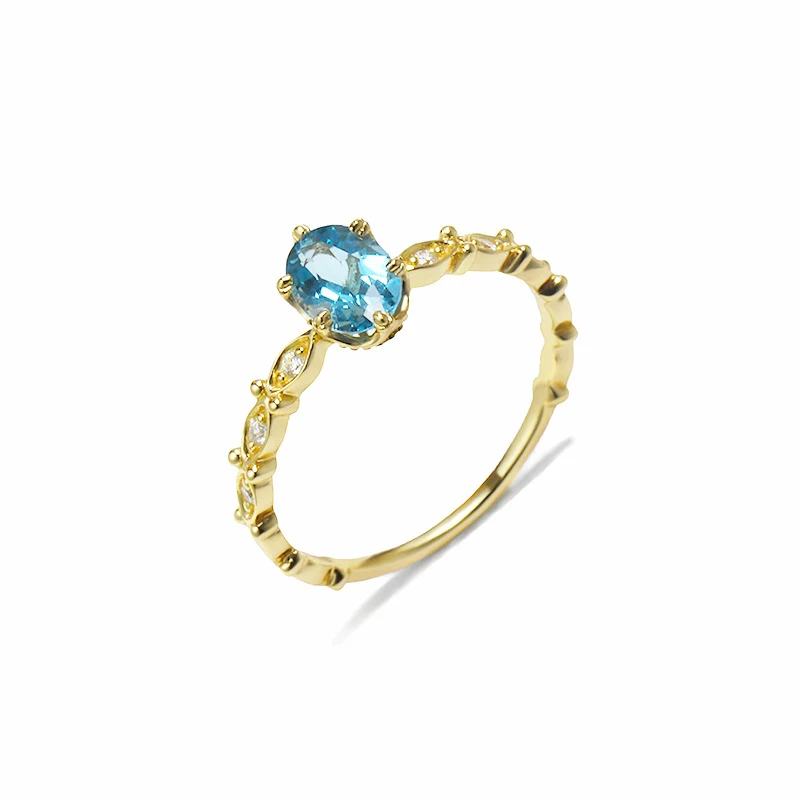 Anel de cavalo vintage em prata S925 com topázio azul London natural. Design elegante e atemporal, realçando sua beleza e estilo. — foto 1