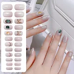 Patchs d'ongles artificiels pour nail art. Ongles instantanés avec des designs artistiques, faciles à poser. Sublimez vos mains rapidement et simplement. — photo 3