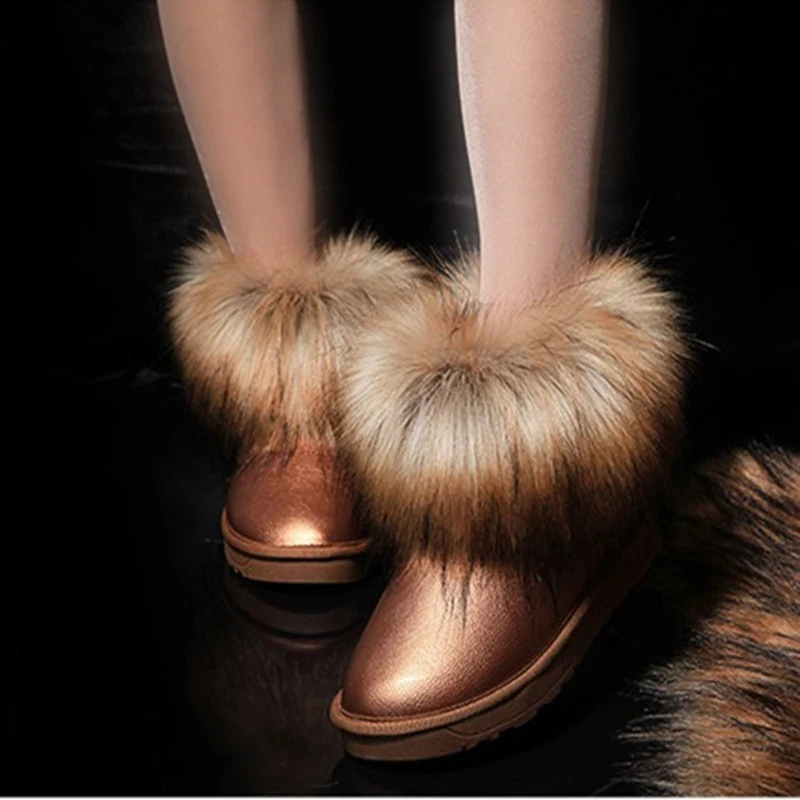 Plus velvet warm women's shoes for winter comfort. Keep your feet cozy and warm all day. Perfect for cold weather and ev — photo 1