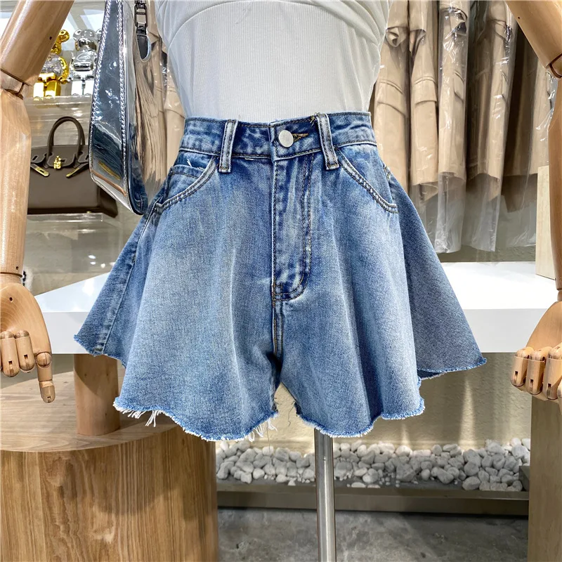 Title 5, High-waisted student denim shorts, casual all-m...