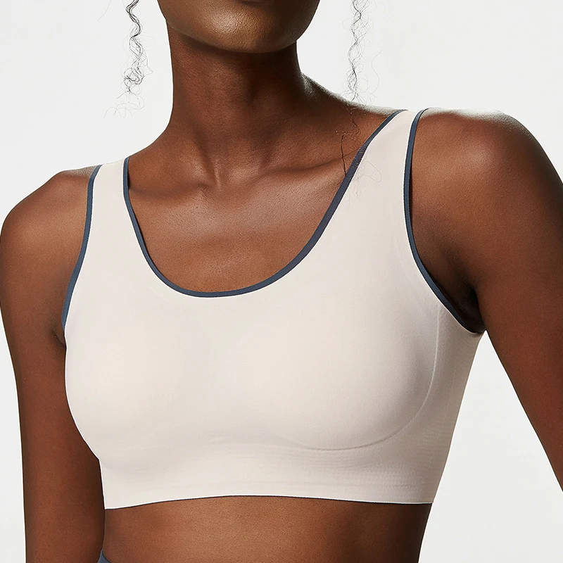 Title 6, Womens Buckle Yoga Plus Size Sports Bra. Provi...