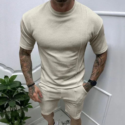 Title 9, Round Neck Short Sleeve Shorts Suit for Sports ...