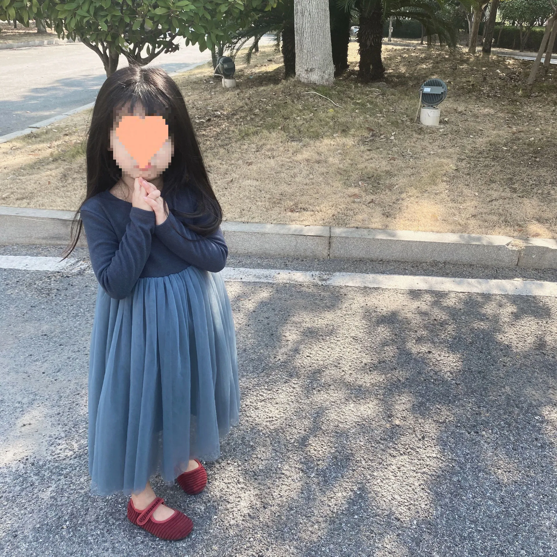 Vestido Princesa Tutu Manga Longa Macio e Hipoalergênico Ideal para Festas e Brincadeiras Conforto e Encanto para as Pequenas Princesas — foto 16
