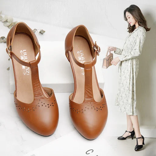 Title 4, Ladies retro leather cutout sandals
