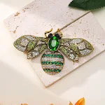 Spilla ape cristallo stile antico, gioiello unisex. Retro, effetto dopamina, per uomini e donne. Un accessorio unico ed elegante. — foto 5