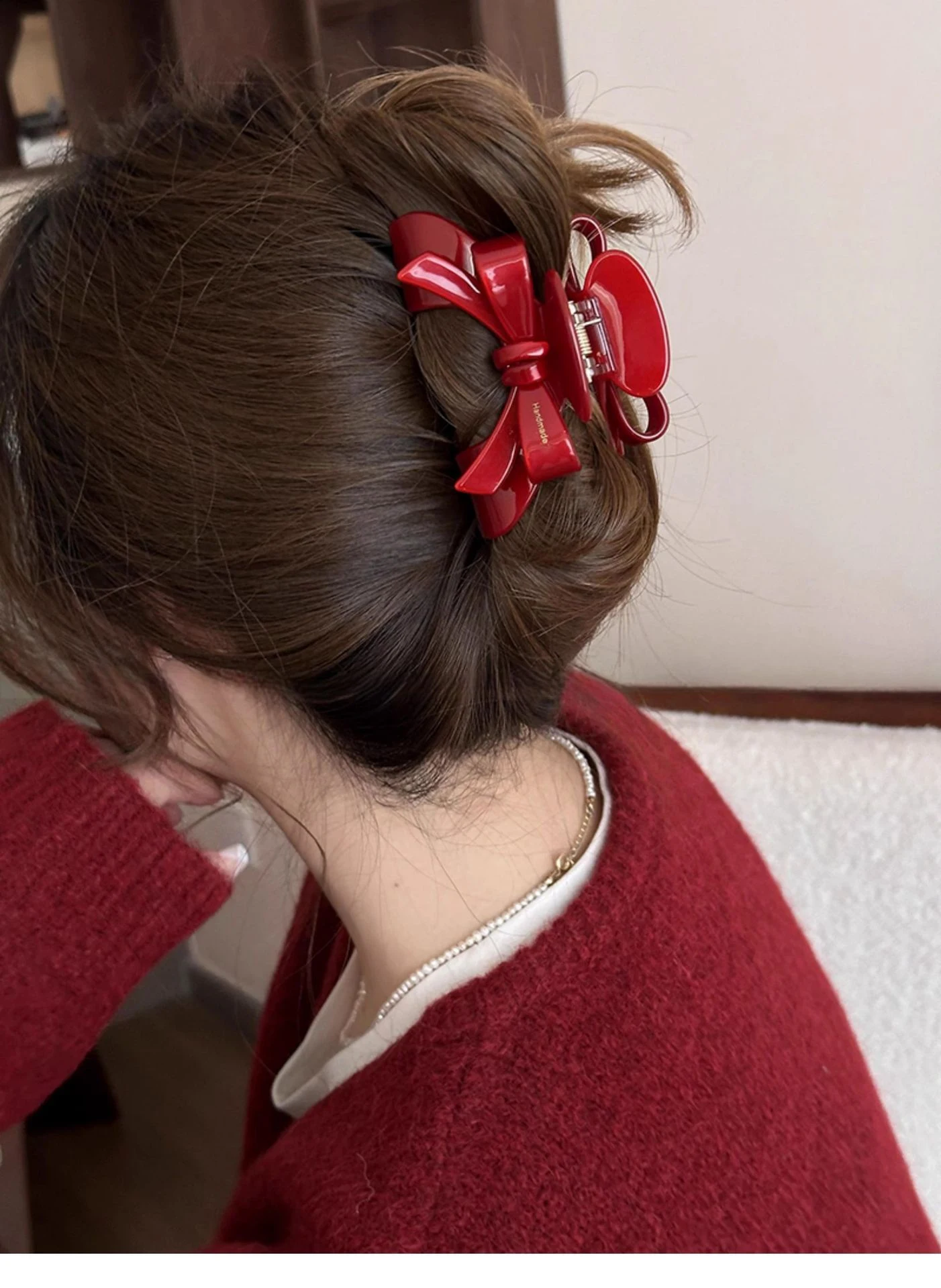 Title 3, Prendedor de cabelo de laço vermelho de acetato...