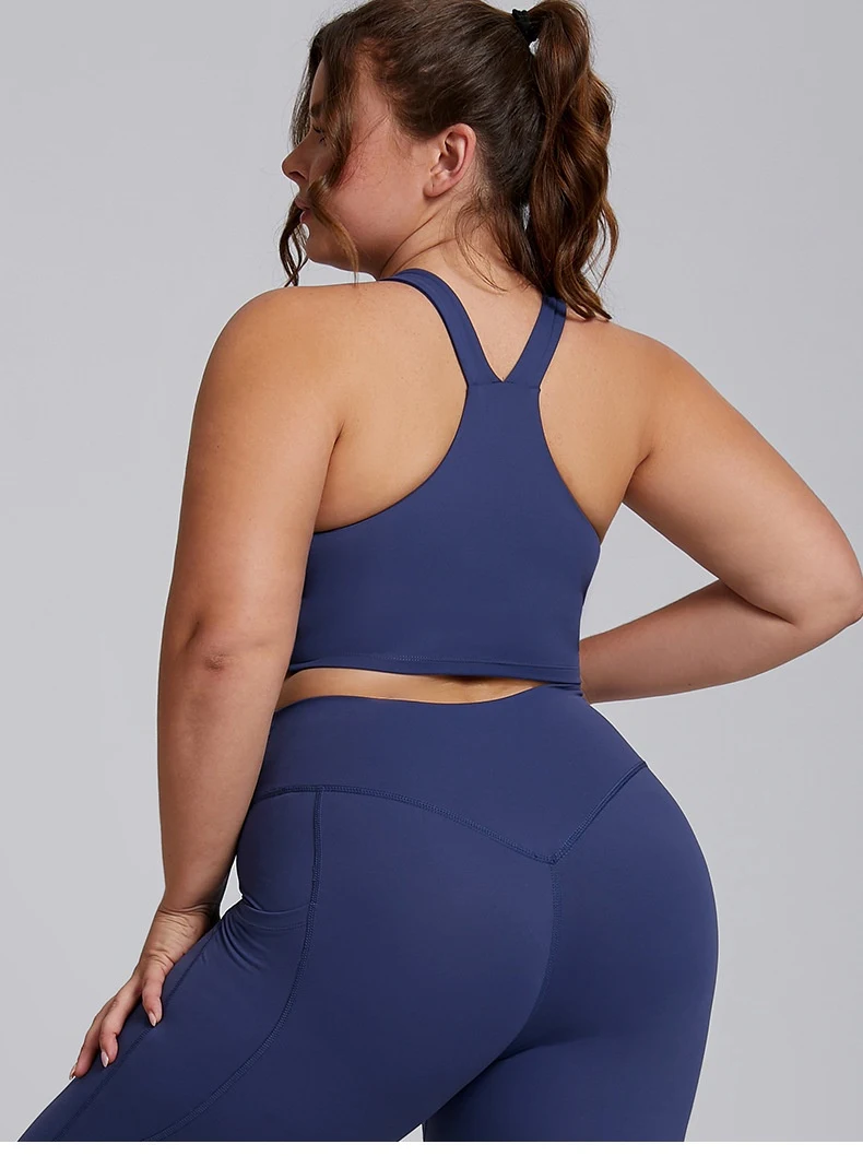 Title 27, Roupa esportiva feminina sem marcas. Calças jus...