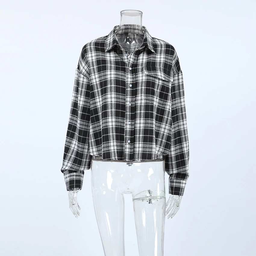 Title 9, Black And White Lattice Pattern Shirt Loose-fit...