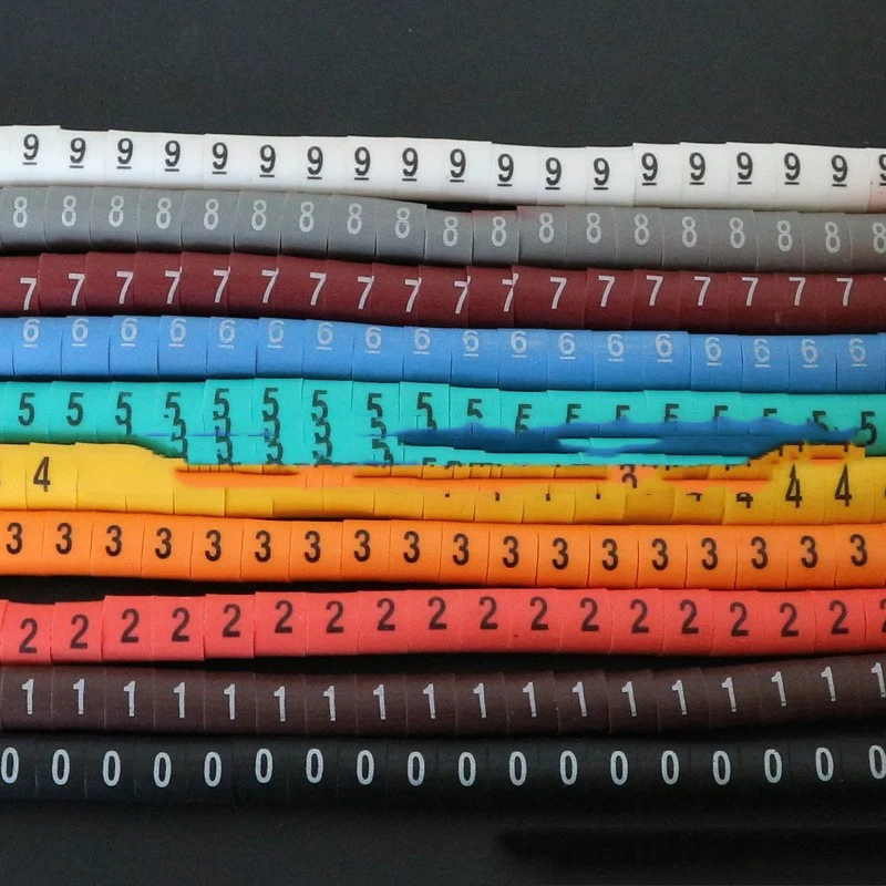 Manga de isolamento de fio para identificação de números quadrados. Facilita a organização e identificação de fios, aumentando a segurança e eficiência em instalações elétricas. — foto 6