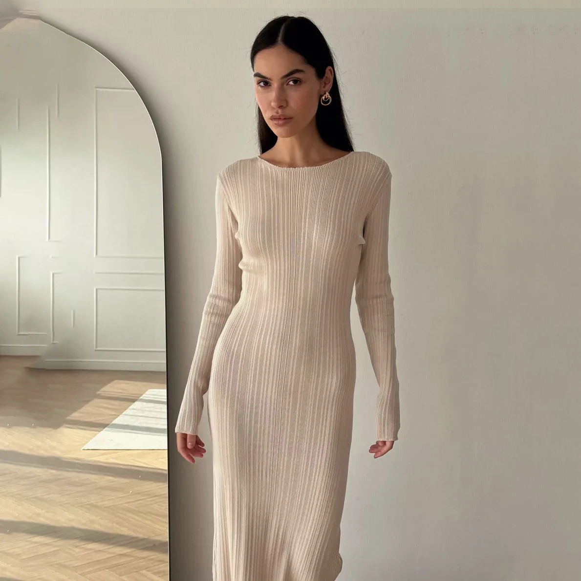 Title 3, Sunken Stripe Waist-tight Hip Knitwear Dress Lo...
