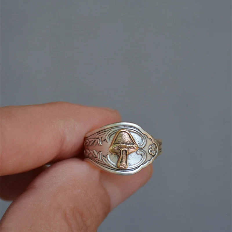 Anel com padrão de cogumelo retrô criativo, boêmio. Estilo vintage único, perfeito para presentes e um visual diferenciado. Adorno ideal. — foto 2