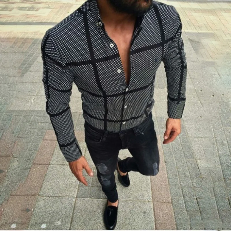 Camisa xadrez preta casual masculina, ideal para um visual descontraído. Confortável e versátil, perfeita para diversas ocasiões informais. — foto 2
