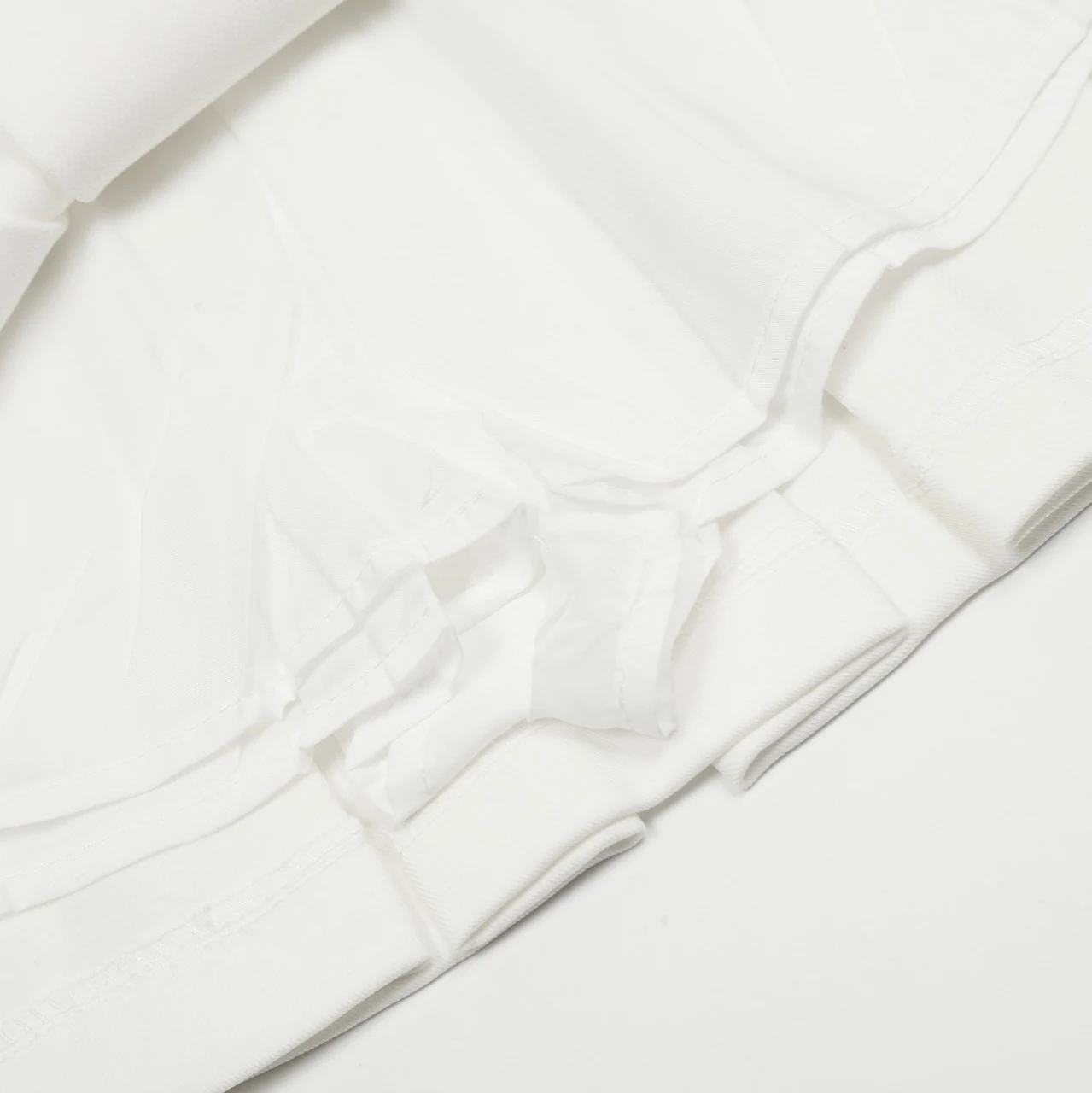 Veelzijdige damesrok met strik in college-stijl. Perfect voor een casual chique look. Comfortabel en stijlvol voor dagelijks gebruik. Jouw nieuwe favoriet. — foto 9