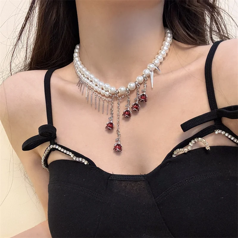 Colar de pérolas duplo camada Retro Thorn Rose para mulheres. Adicione sofisticação e estilo ao seu visual com este colar elegante e atemporal. — foto 4