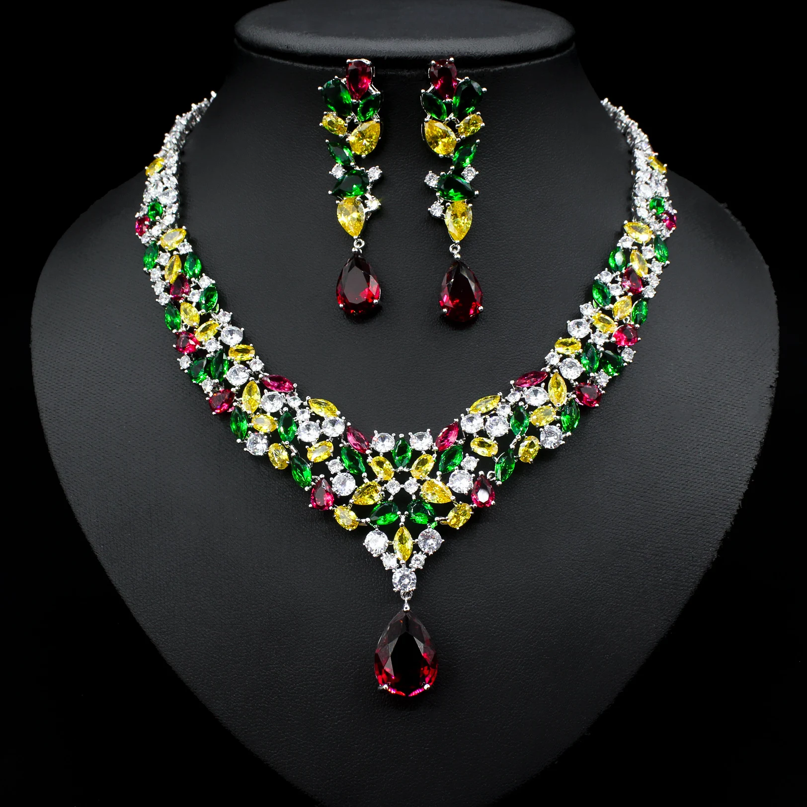 Bruids zirkonia ketting met oorbellen set, een tweedelig setje voor een stralende look, perfect voor je bruiloft. — foto 6