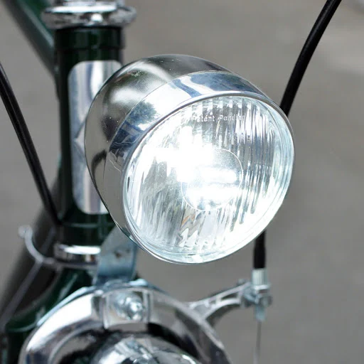 Title 3, Dead Fly road bike headlight. Powerful LED ligh...
