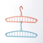 Home Non-slip Magic Folding Clothes Hanger. Organize your closet, save space and keep clothes secure and neat. A perfect — photo 2
