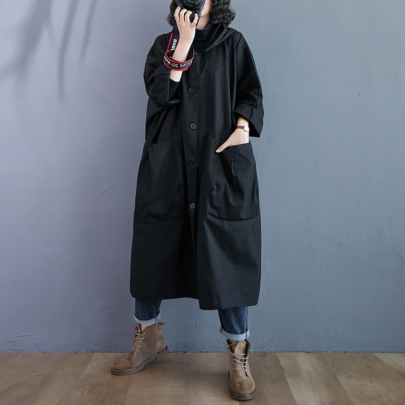Oversized lange trenchcoat in grote maten, tot over de knie met grote zakken. Stijlvol en comfortabel voor een elegante uitstraling. — foto 10