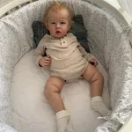 Modelo de bebê menino Liam de 75 cm para simulação de roupas infantis, perfeito para exibir conjuntos e tamanhos — foto 3