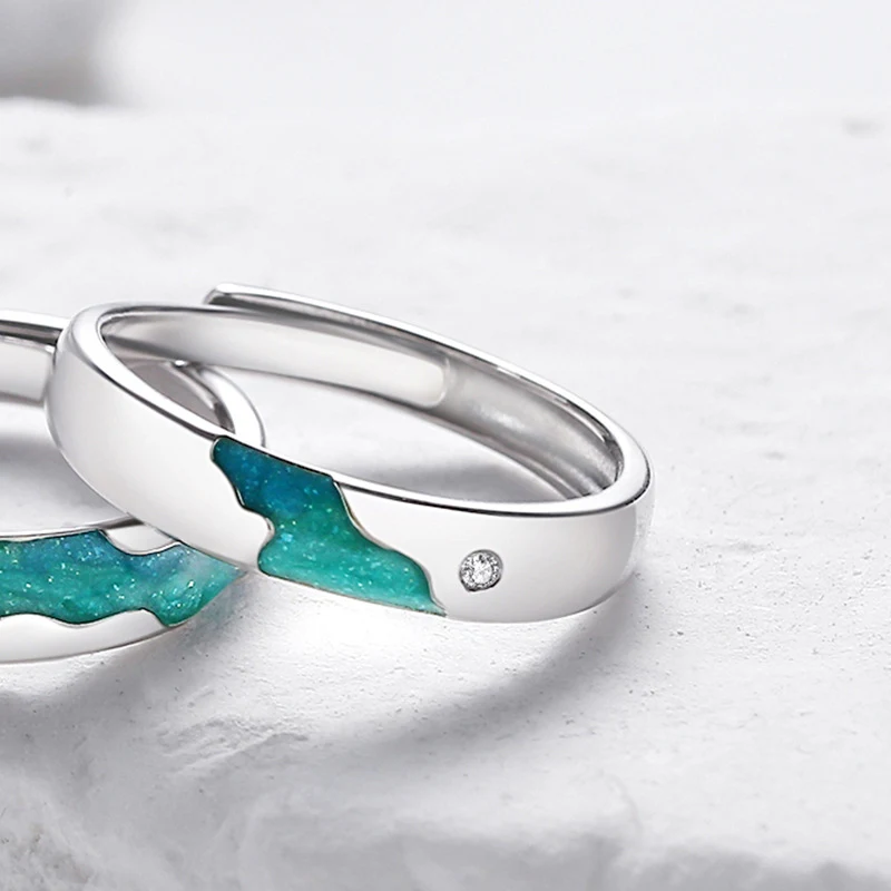 Anel de prata esterlina e esmalte, unissex. Design elegante e durável, ideal para uso diário ou ocasiões especiais. Uma joia atemporal. — foto 4