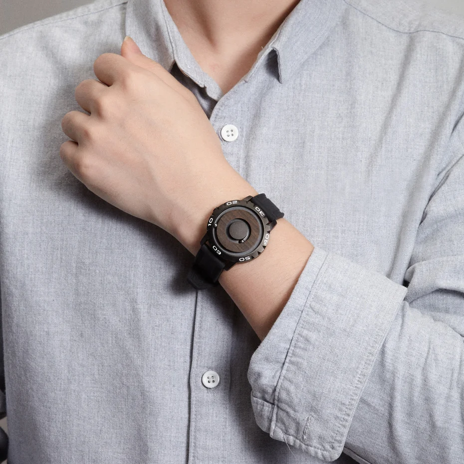 Reloj de madera para hombres con bola magnética — foto 8