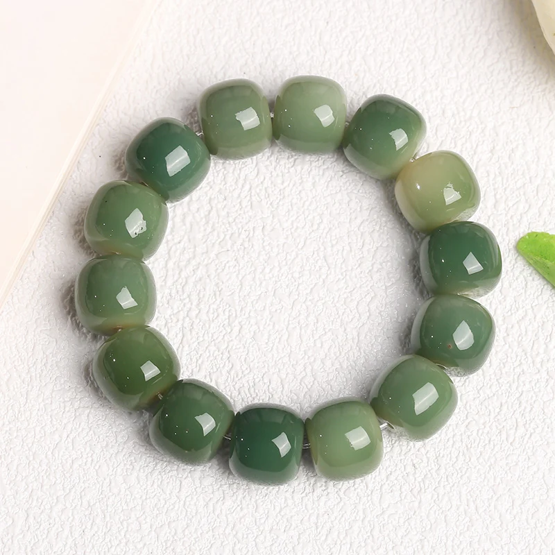 Pulseira feminina de mão com raiz de Bodhi de jade branco, moda e espiritualidade, elegância natural e estilo único. — foto 7