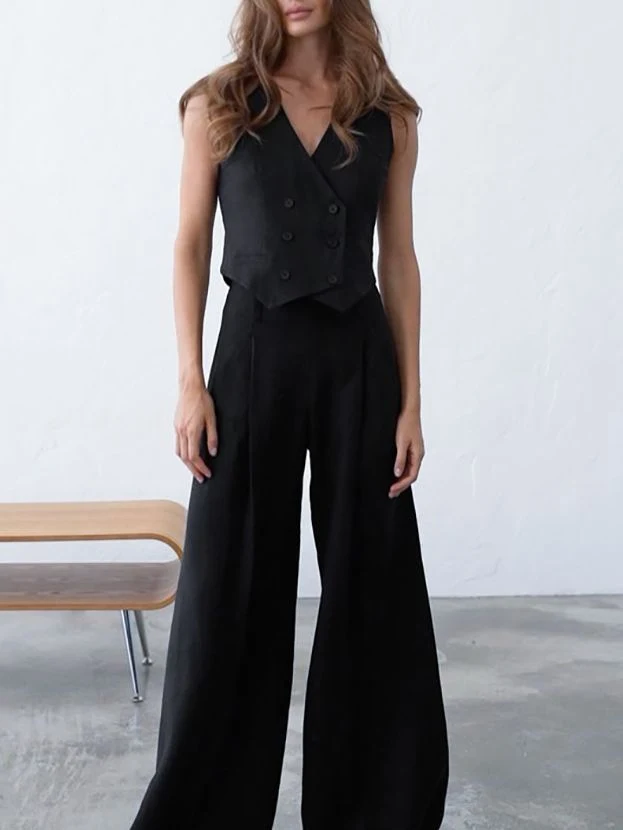 Completo da donna casual con gilet e pantaloni alla moda. Comodo ed elegante, perfetto per look versatili e per ogni occasione. — foto 3