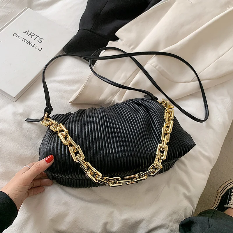 Trendy Fold Cloud Bag met Dikke Ketting en Persoonlijkheid, de Perfecte Armpit Bag voor een Stijlvolle en Functionele Look. — foto 1
