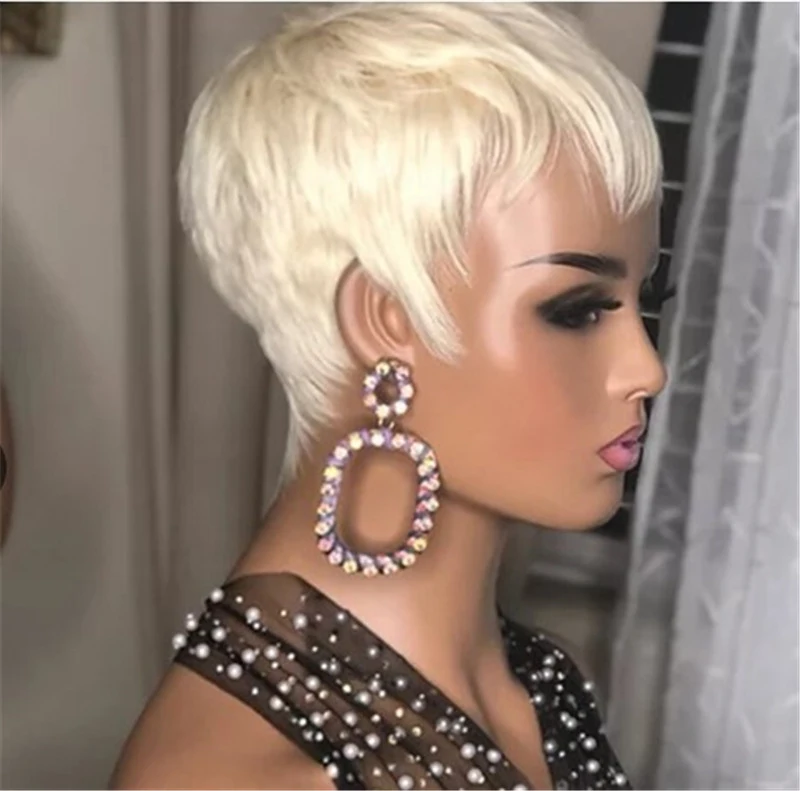 Title 6, Parrucca da donna, capelli corti e lisci dorati...