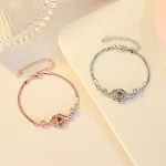 Pulseira feminina personalizada simples para amigas, casais e estudantes, um presente perfeito, design elegante e moderno, crie a sua. — foto 5