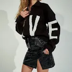 Saia feminina com fenda lateral, cor sólida, sem cinto, para quadril. Elegante, confortável e versátil, perfeita para diversas ocasiões. — foto 2