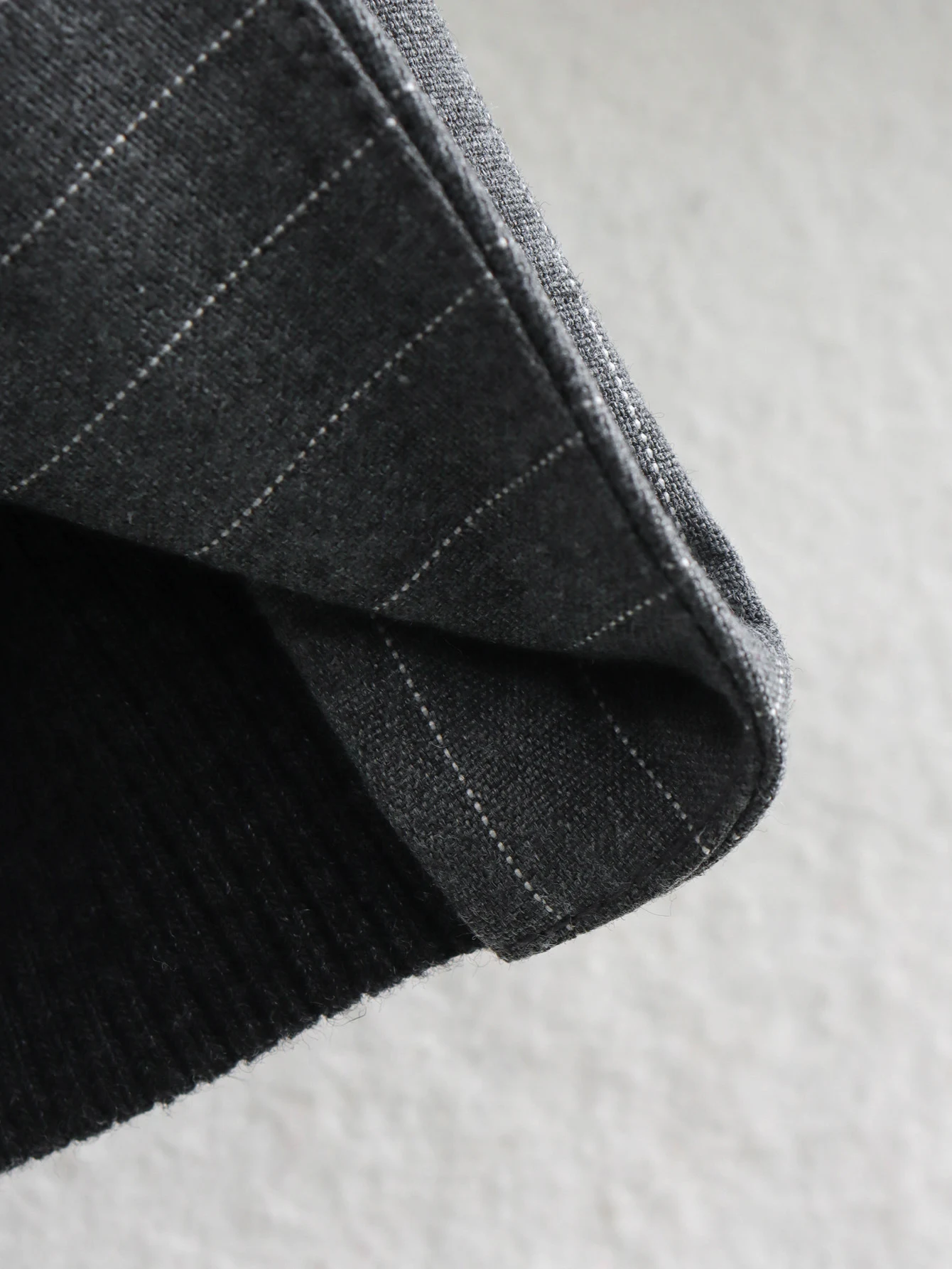 Title 14, Loose Short Suit Coat & High Waist Trousers Suit