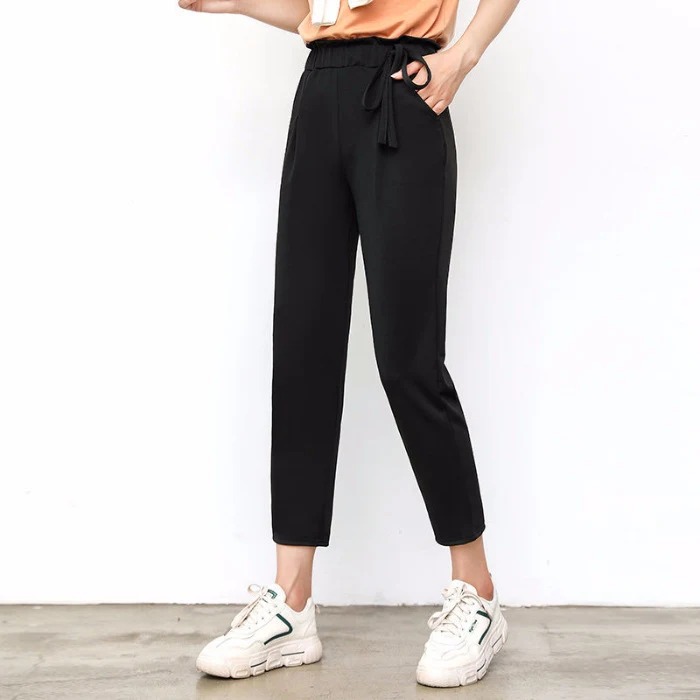 Slim Feet Krop Harem Pantalone, Uski Kroj, Udoban i Moderan, Idealne za Svakodnevne Kombinacije, Savršene za Opusten Stil — foto 3