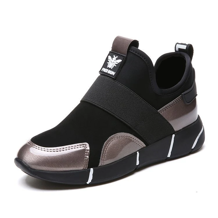 Casual platform sneakers for women. Everyday comfort and style. Elevate your look with these modern and versatile sneake — photo 2