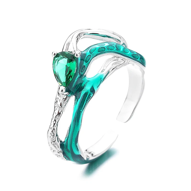 Anel de prata esterlina serpente com zircônio verde escalonado. Adicione sofisticação e estilo com este anel deslumbrante e moderno. — foto 1