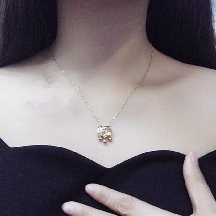 Versão da Coréia do Sul da moda 18k Rose Gold Clover feminino Feminino Clavícula de titânio Acessórios de ornamentos Cadeia pendente — foto 10