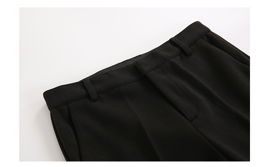 Title 9, Straight-leg casual pants made of wool with a w...