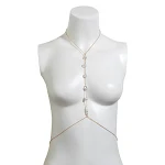 Correntes de corpo Beach Pearl Clothing. Eleve seu visual praiano com essas joias corporais elegantes e brilhantes. Perfeito para praia e festivais. — foto 14