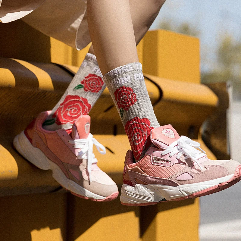 Title 7, Calcetines de personalidad Pareja Deportes Medi...