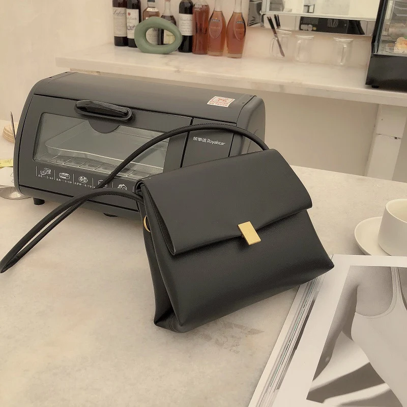Title 3, New Korean Style Soft Leather Retro Shoulder Ba...