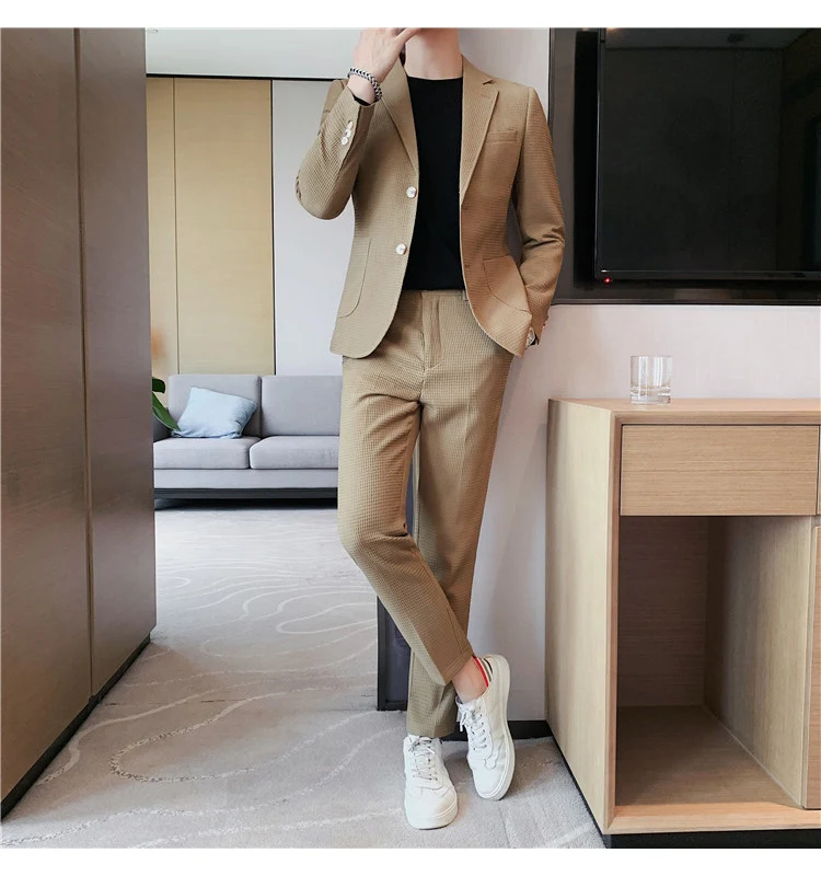 Terno Casual Masculino Waffle – Conforto e estilo para o dia a dia. Desfrute de um visual moderno e relaxado com este traje casual waffle para homens. — foto 10