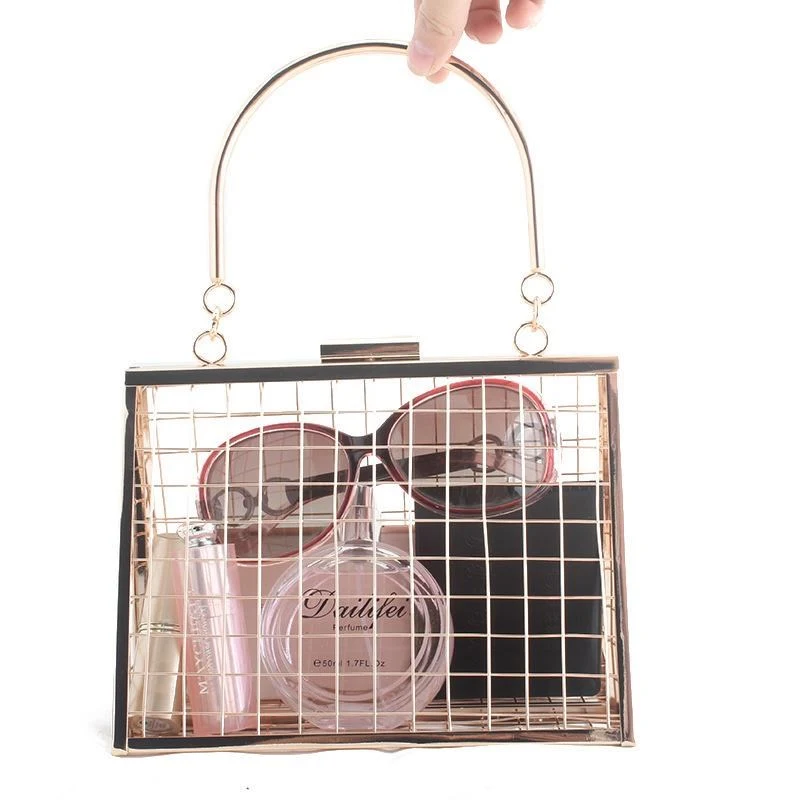Dames handtas van hol metaal, Europees en Amerikaans geïnspireerd. Ideaal voor banketten en speciale gelegenheden. Een stijlvolle accessoire voor vrouwen. — foto 5