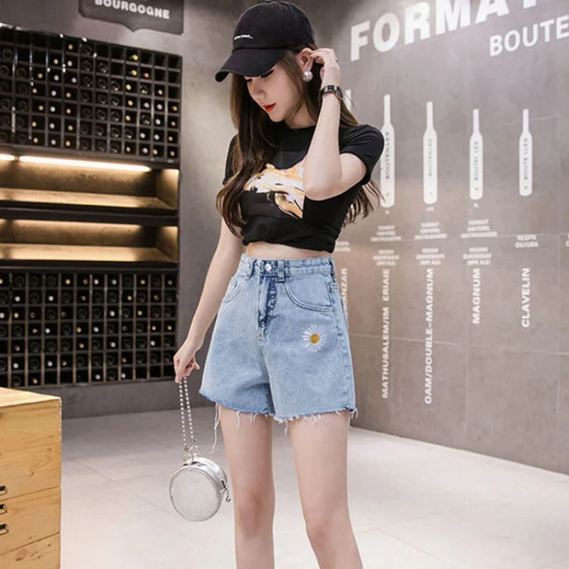 Title 5, Womens Embroidered Daisy Ripped Jeans Loose Cr...