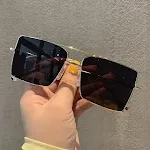 Gold frame black plus mirror b