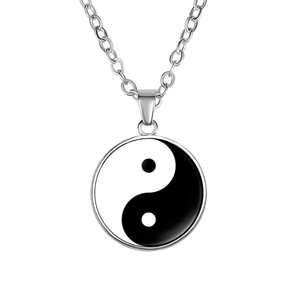 Colar com pingente de gema do tempo com diagrama Bagua, harmonia ancestral em seu dia a dia. Equilíbrio e proteção para você. — foto 3